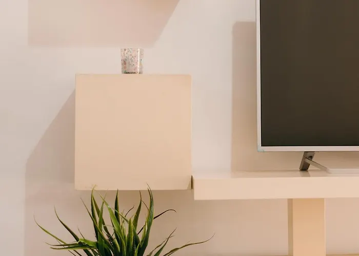 Rs Place 1-bedroom Apartment *