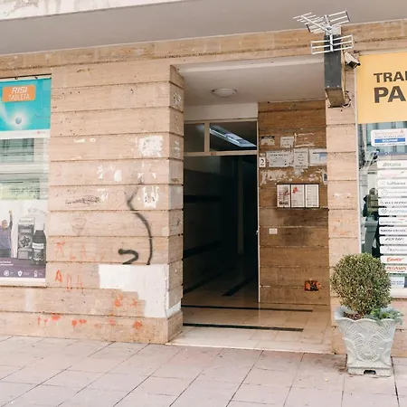 Rs Place 1-bedroom *