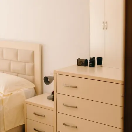 Rs Place 1-bedroom Apartament *