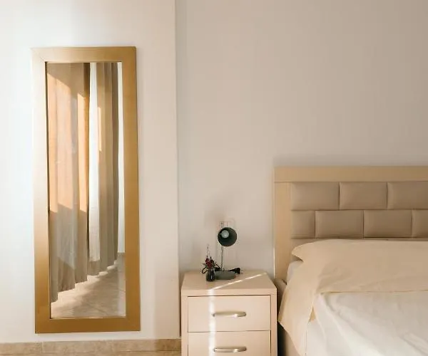 Rs Place 1-bedroom Apartment